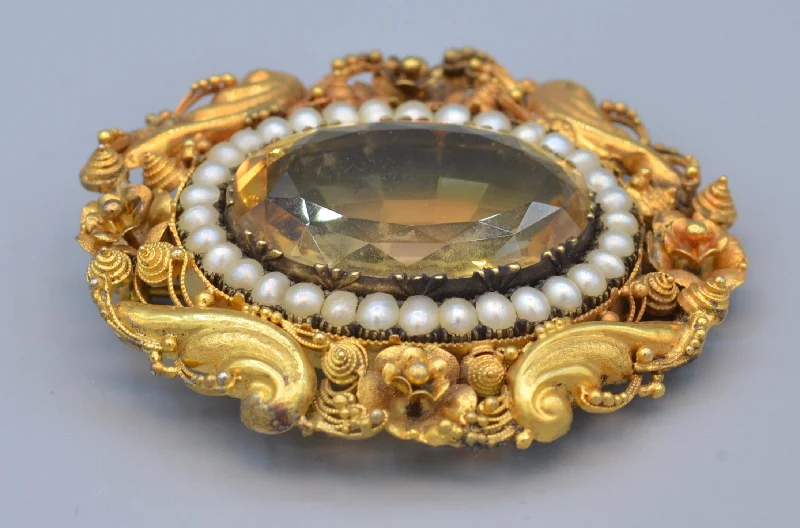 Retro Brooch with Rhinestone Detailing-18K yellow gold Victorian brooch, center Citrine framed with natural river pearls