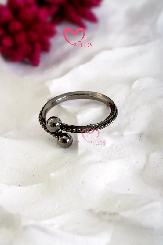 Fashion Rings for Teens-Black Bead Embellished Ring