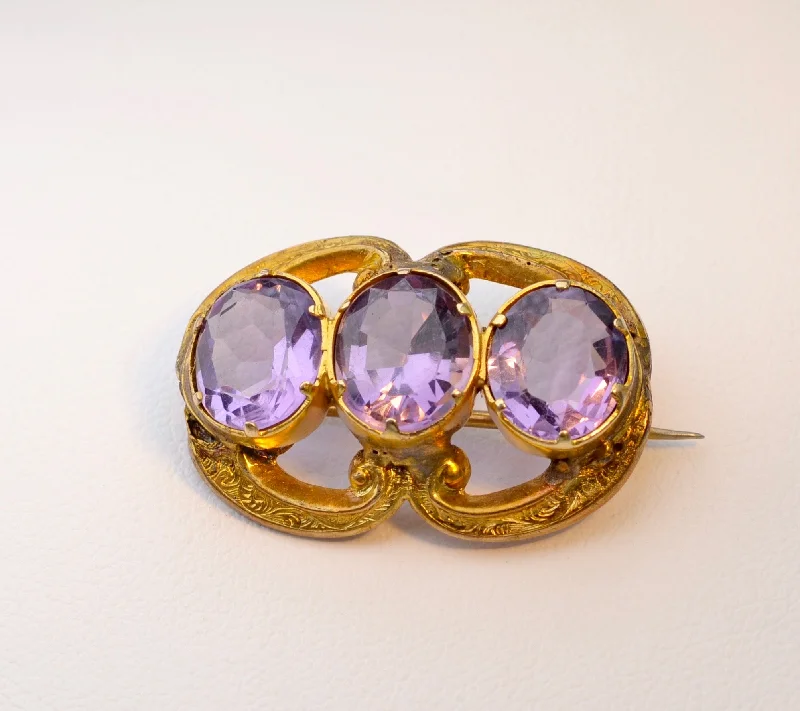 Stylish Gemstone Brooch-9K yellow gold English Antique brooch with oval Amethysts