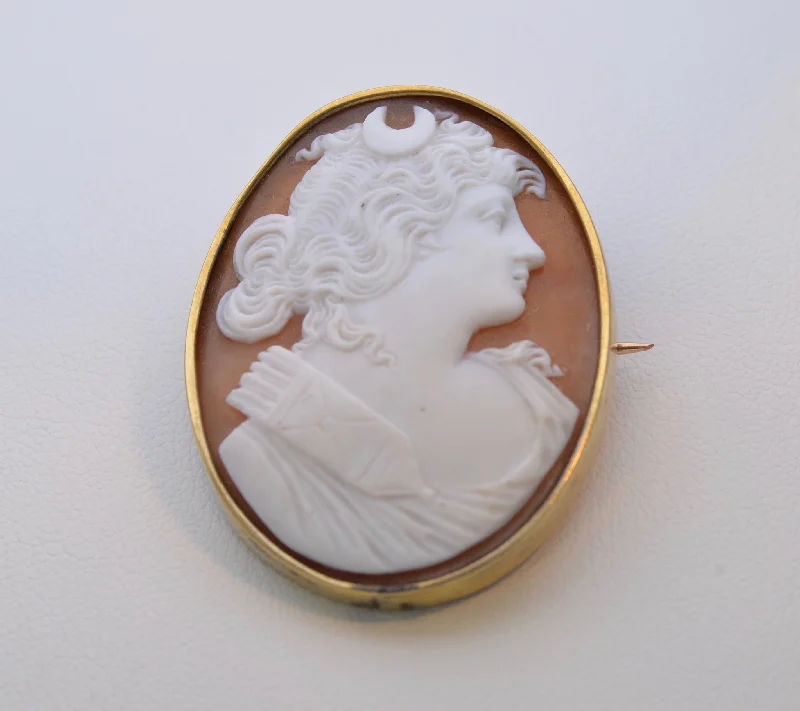 Trendy Flower Brooch for Evening Wear-14K Yellow Gold Framed Conch-Shell Cameo with the Huntress Diana